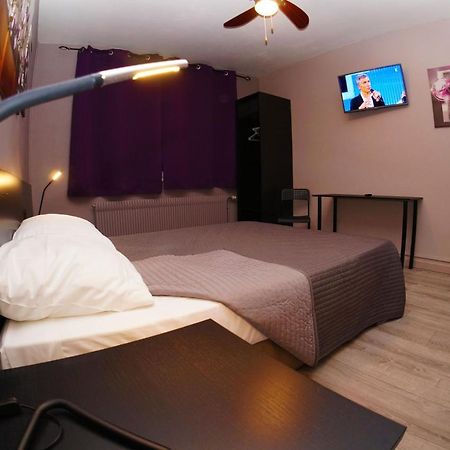 Hotel La Clé des Champs Champigny  Esterno foto